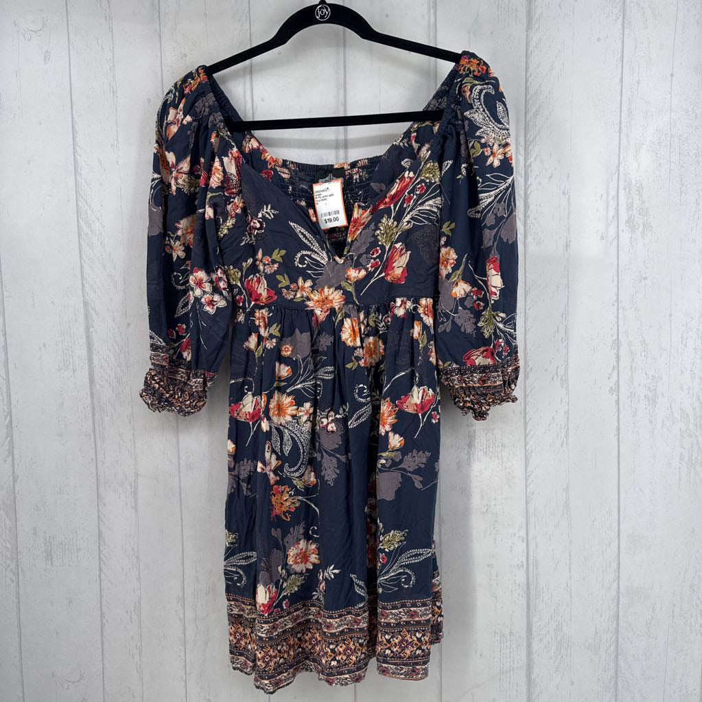 M flo print split neck 3/4 slv dress