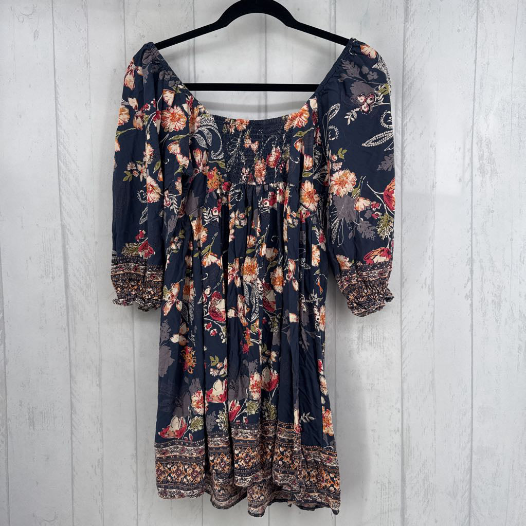 M flo print split neck 3/4 slv dress