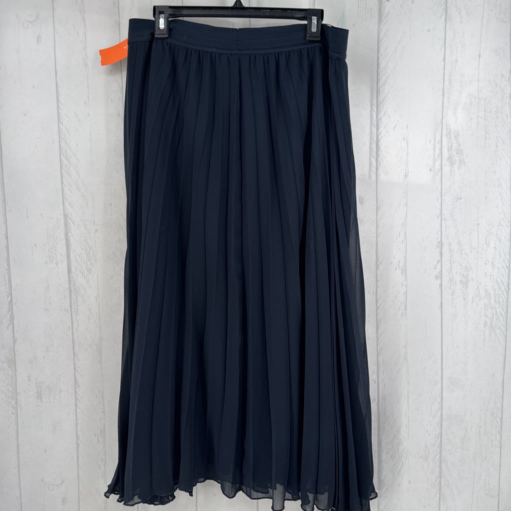 18 pull-on pleated skirt