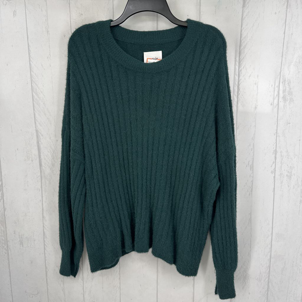 L rib knit sweater