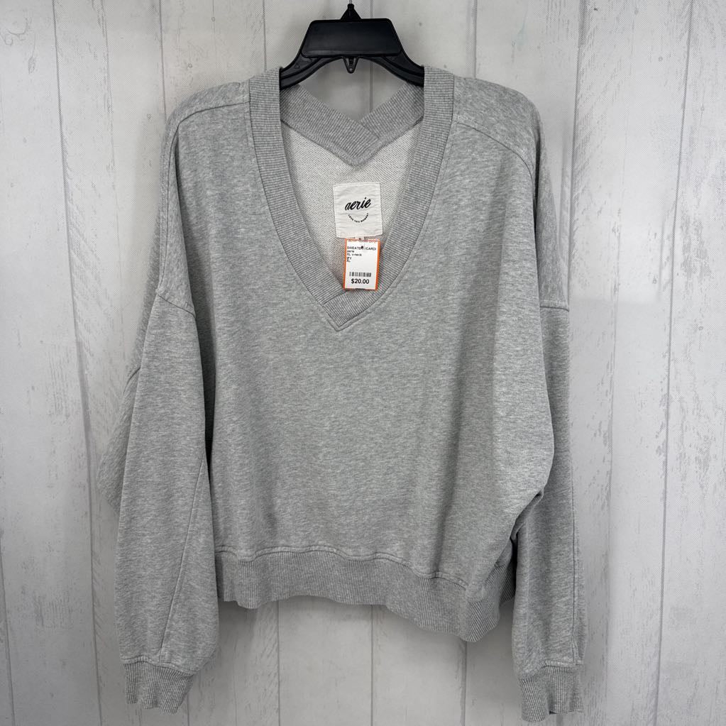 XL v-neck sweatshirt