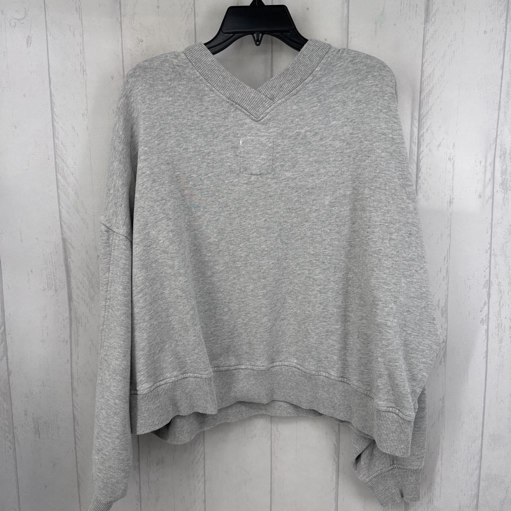 XL v-neck sweatshirt