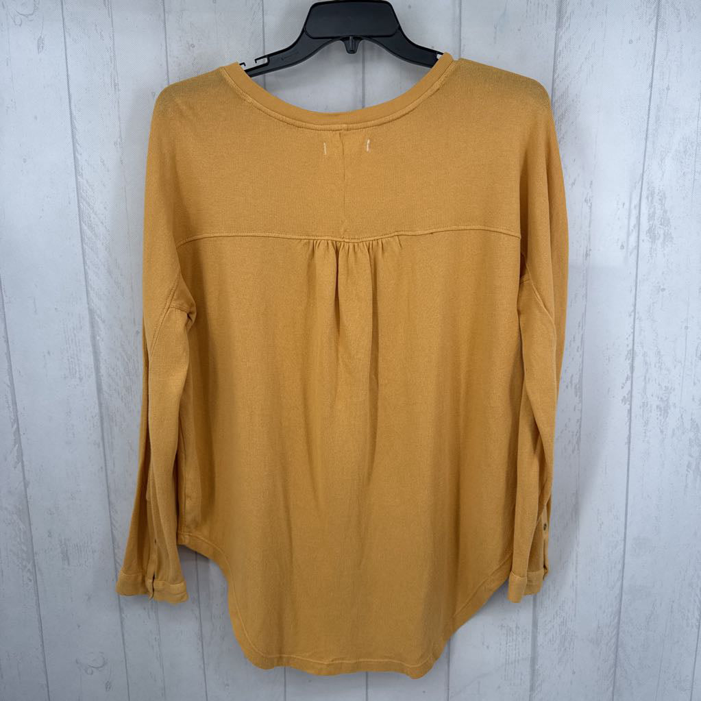M embroidered 1/2 button down l/s top
