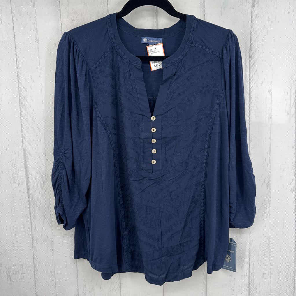 1X embroidered button front 3/4 slv top