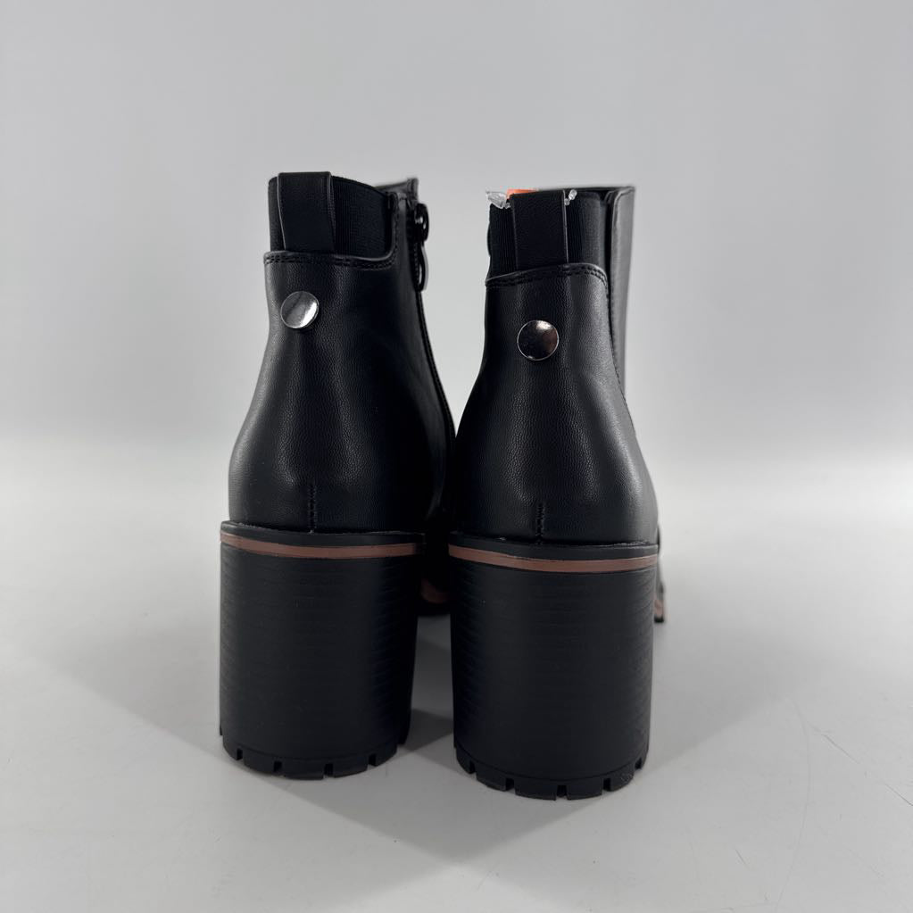 9 chunky block heel side zip ankle boot