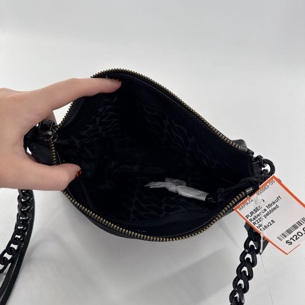 R228 pebbled crossbody w/ chain accented strap