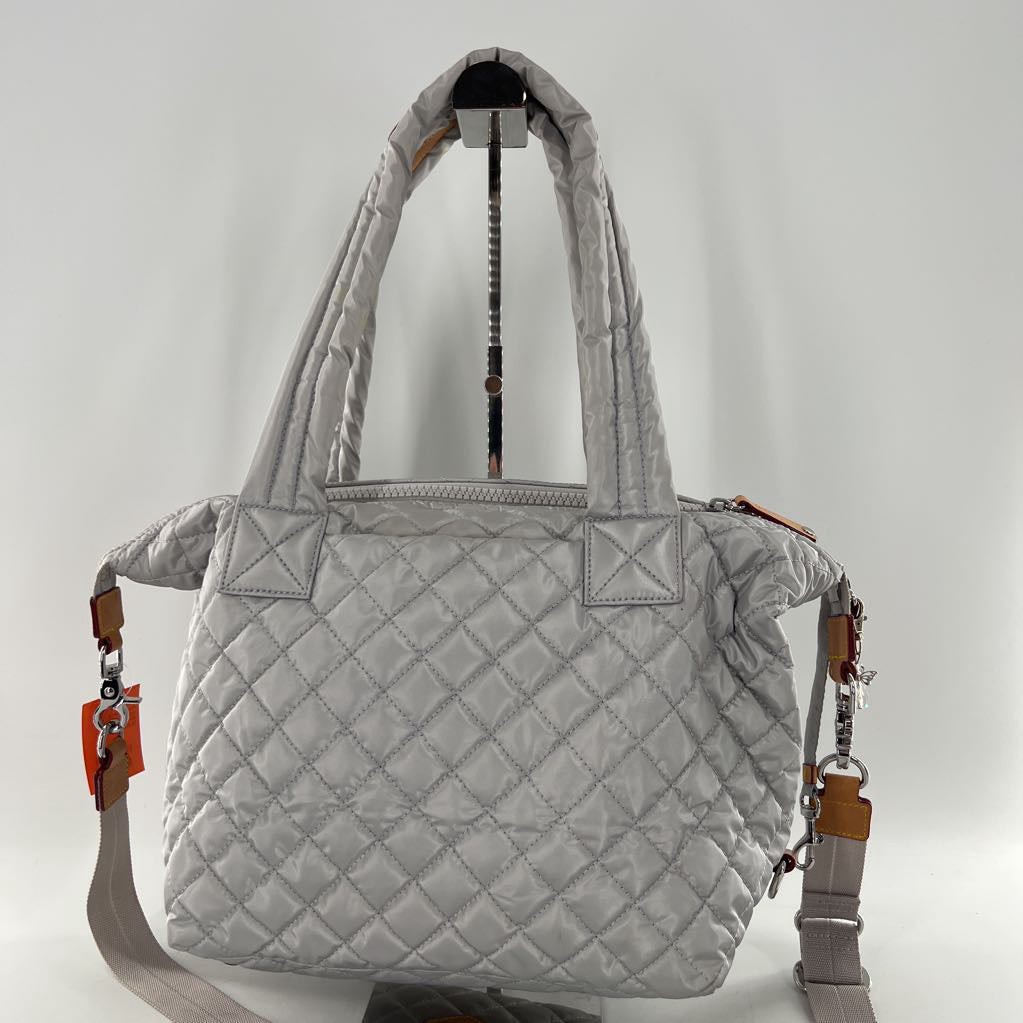 quilted top zip crossbody