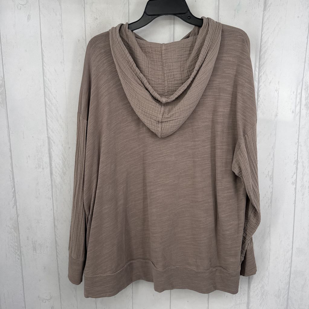 XL gauze quarter neck l/s top