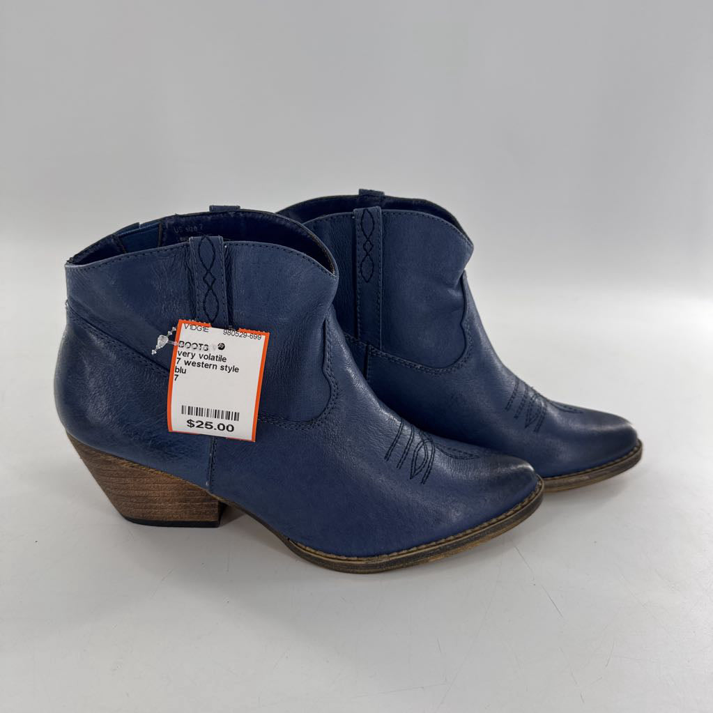 7 western style ankle boot