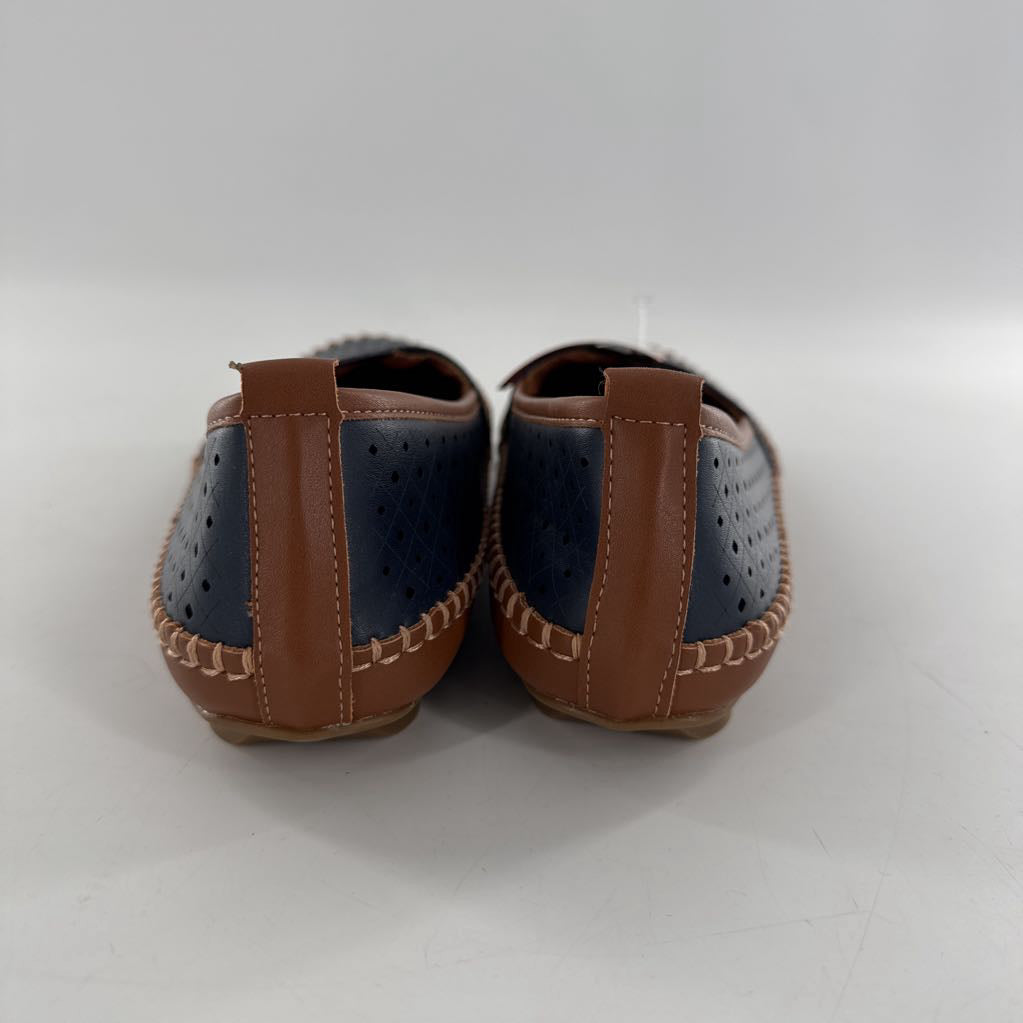 9 perforated leather slip-on flat
