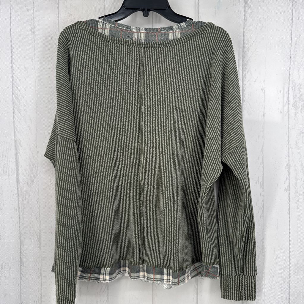 L plaid accent textured l/s top