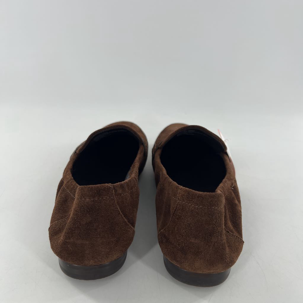 8.5 suede loafer