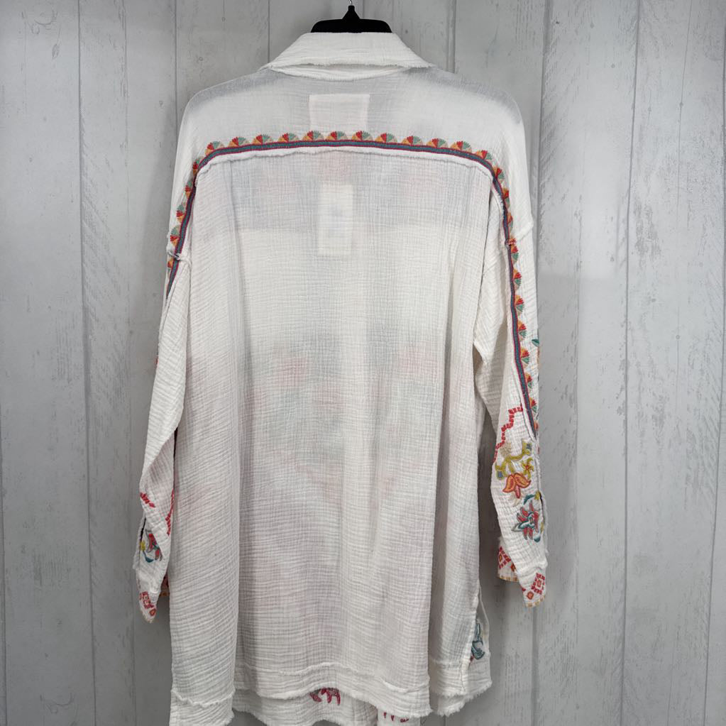R295 L gauze flo embroidered button down l/s top