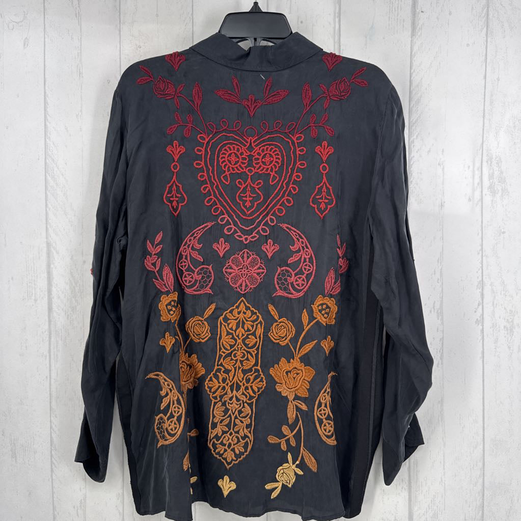 L flo embroidered button down l/s top