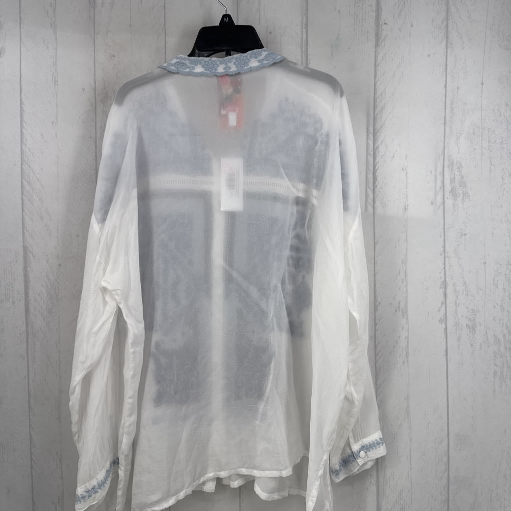 R150 XL embroidered button down l/s top
