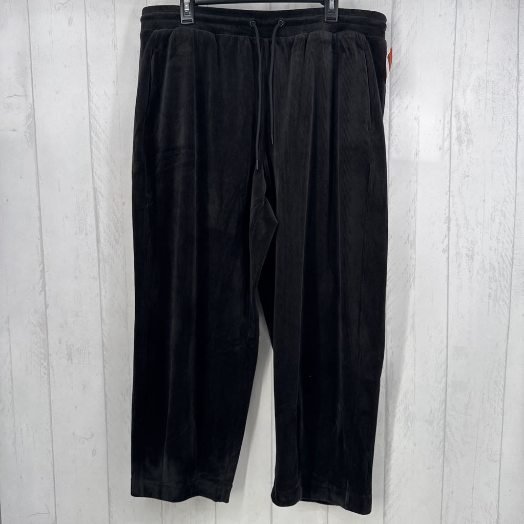 R85 18 velour ribbed pull-on pant