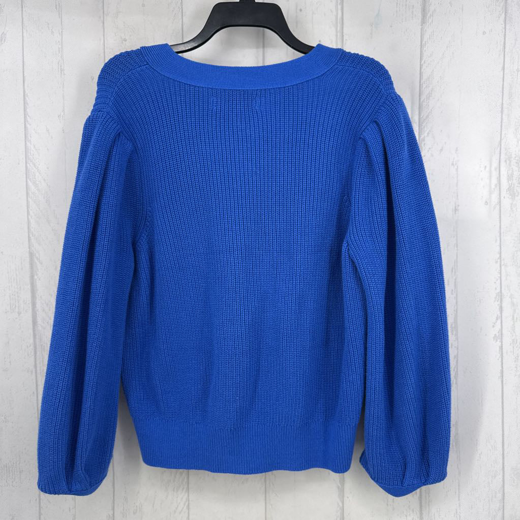 L button front cardi