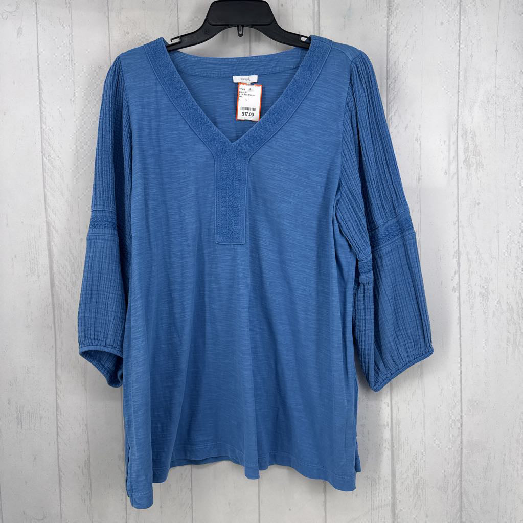 L ric-rac trim v-neck l/s top