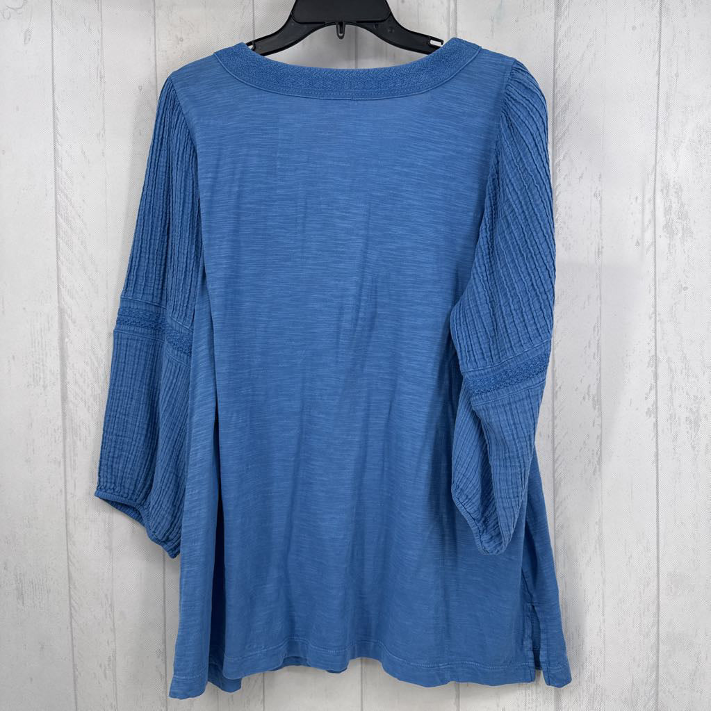 L ric-rac trim v-neck l/s top