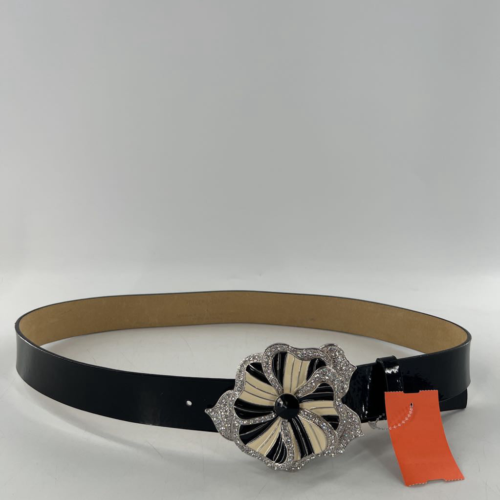 L patent leather belt w/ crystal flower buckle
