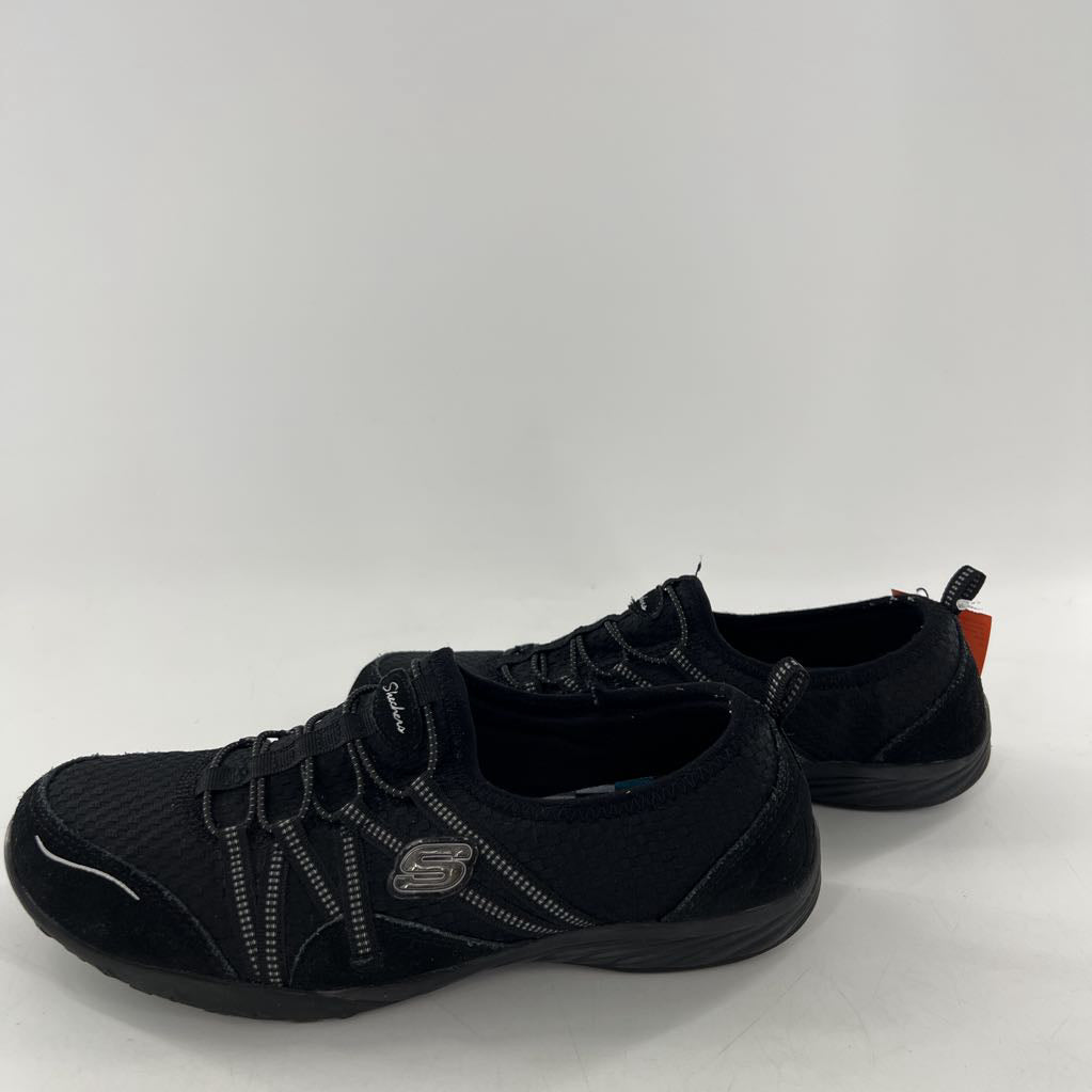 8 knit slip-on sneaker