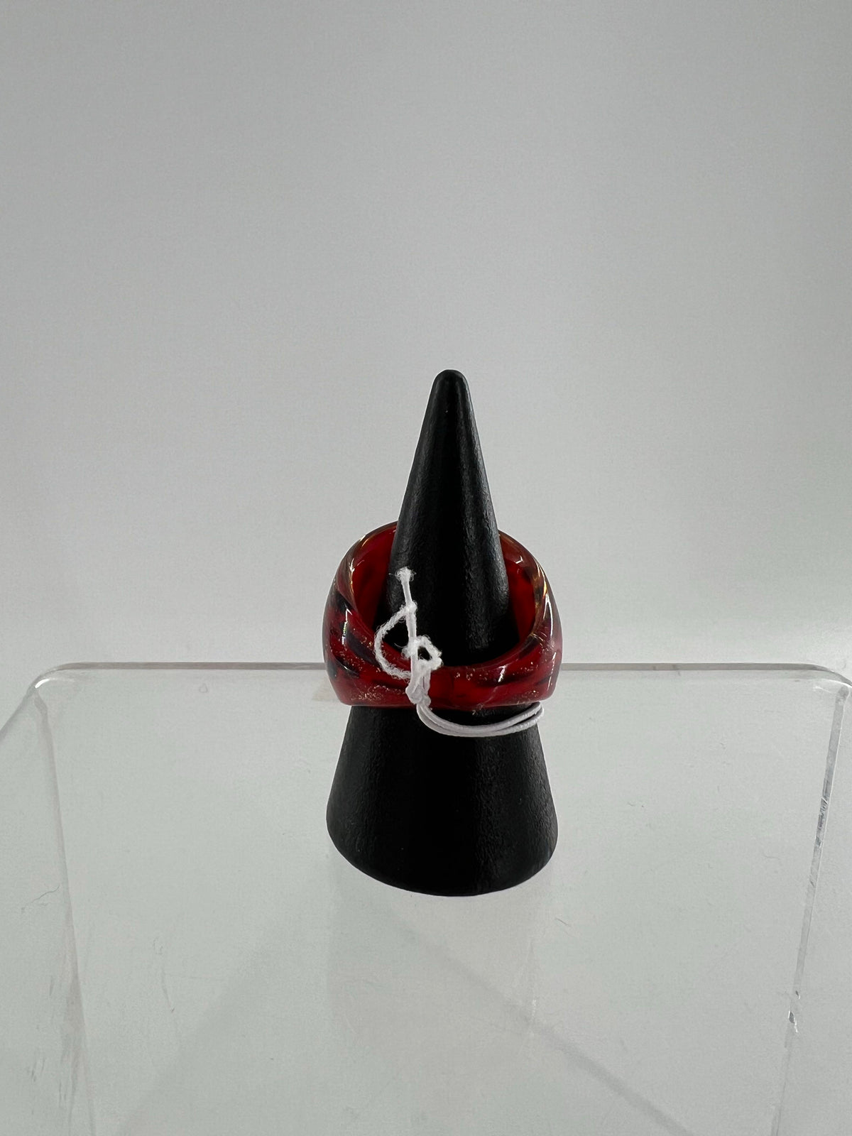 sz 7 red art glass ring