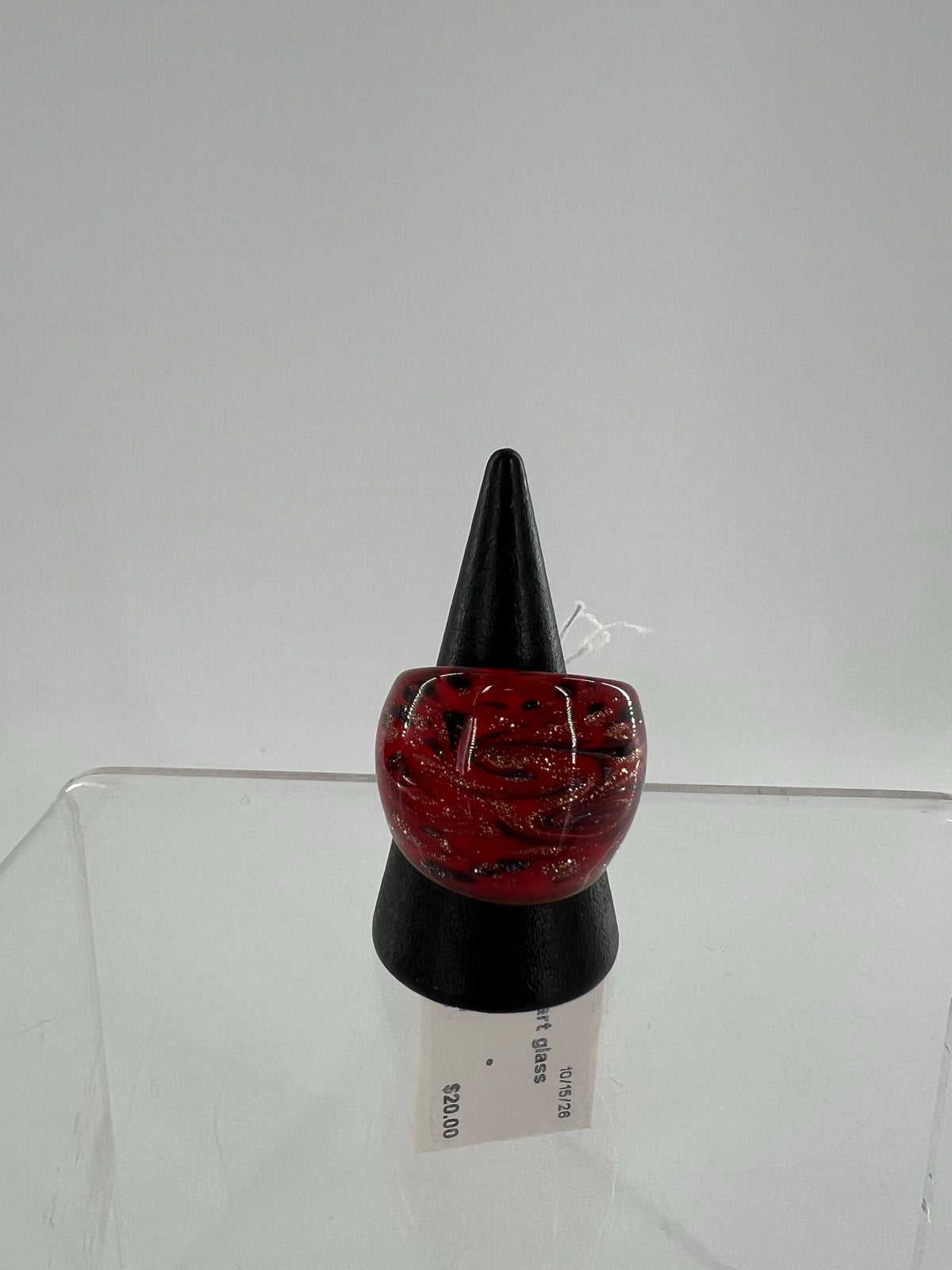 sz 7 red art glass ring
