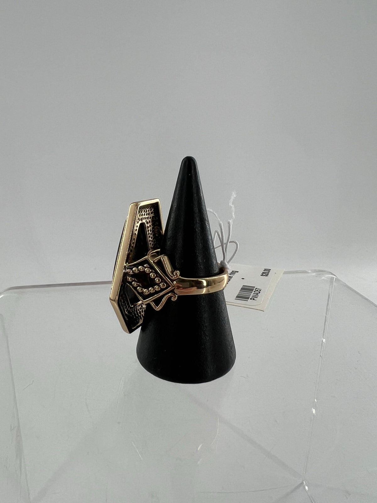 sz 7 gold tone marble stone ring