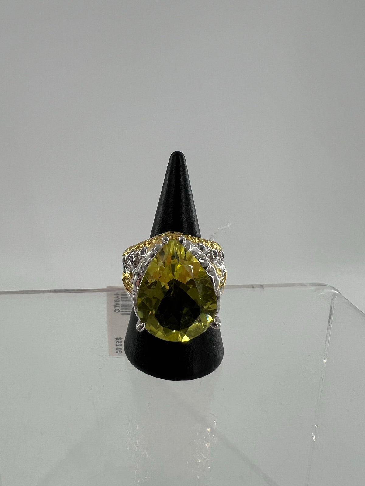sz 7 .925 silver yellow stone ring