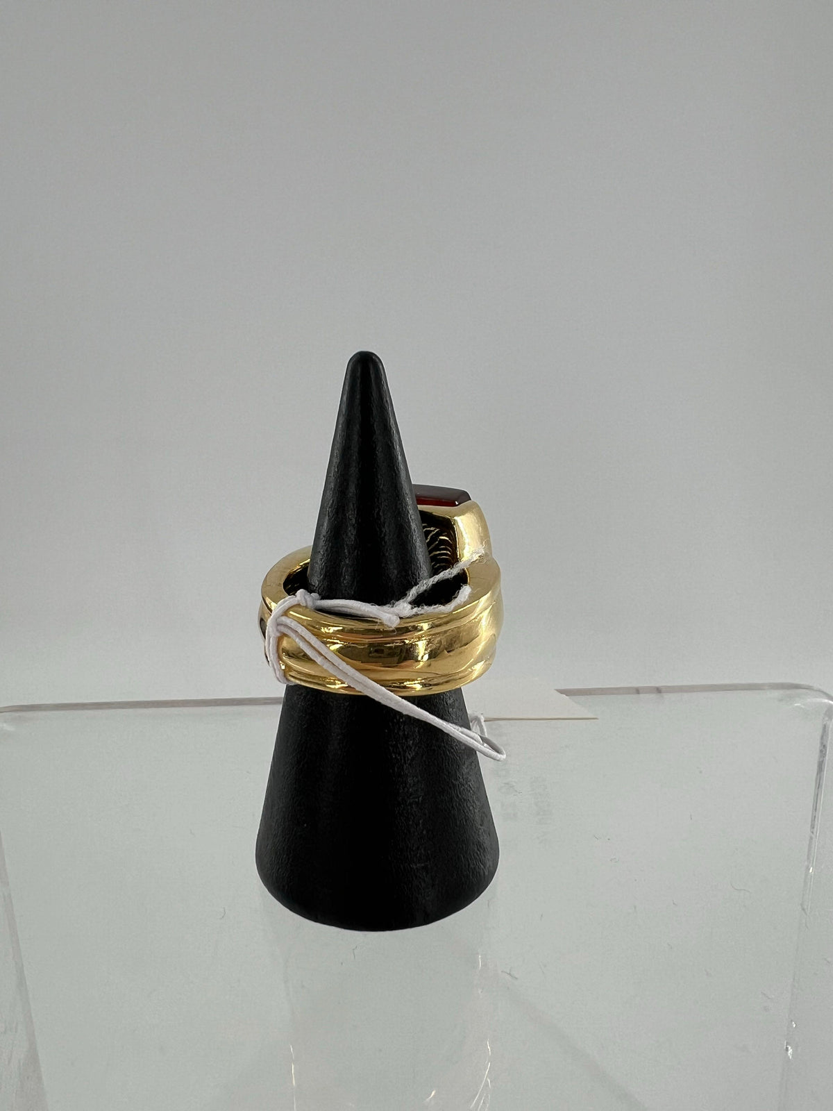 sz 6 gold tone amber stone ring