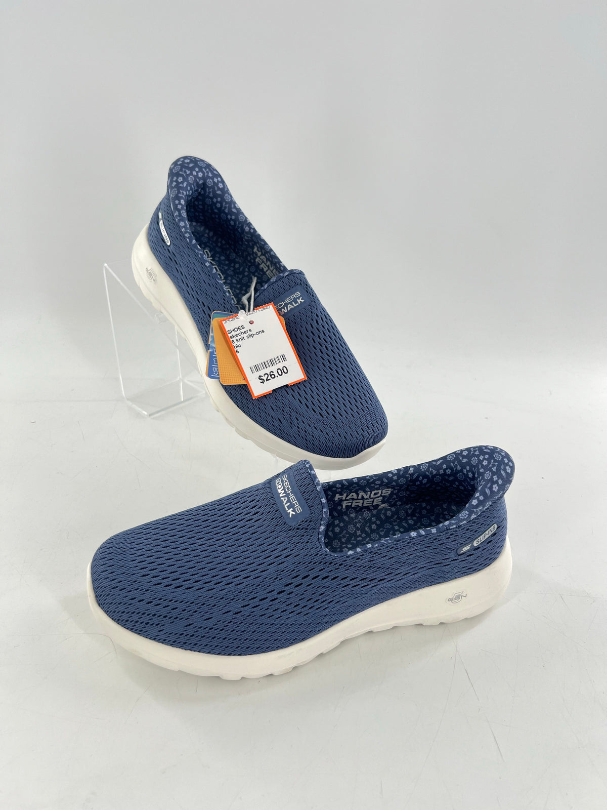 6 knit slip-ons