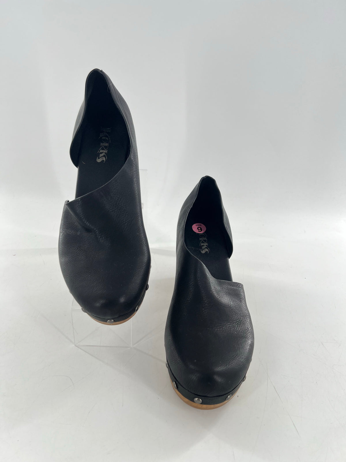 9 slip-on clog