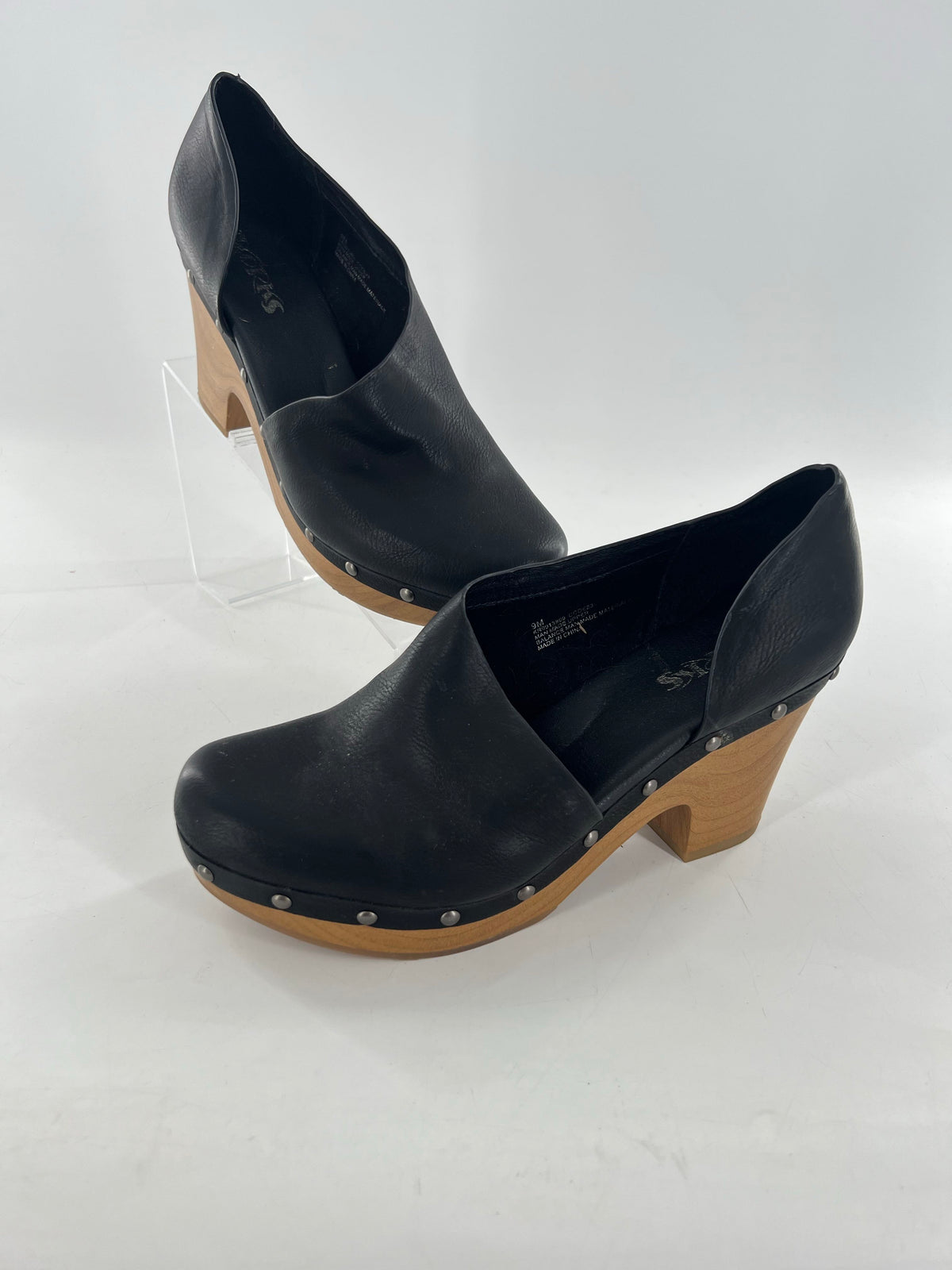9 slip-on clog