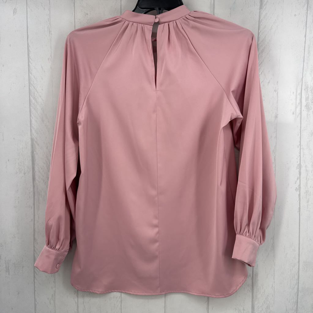 L notch neck l/s top