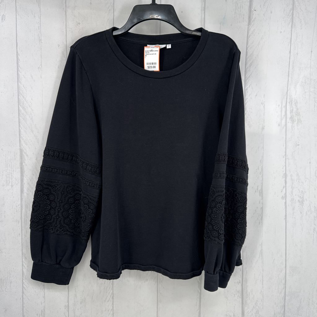 L lace accent slv crewneck sweatshirt