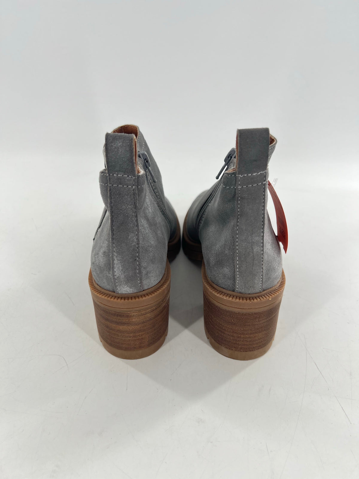 5.5 suede chelsea boot