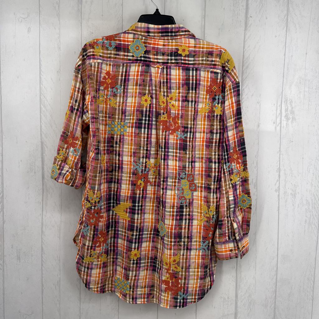 XS plaid embroidered l/s top