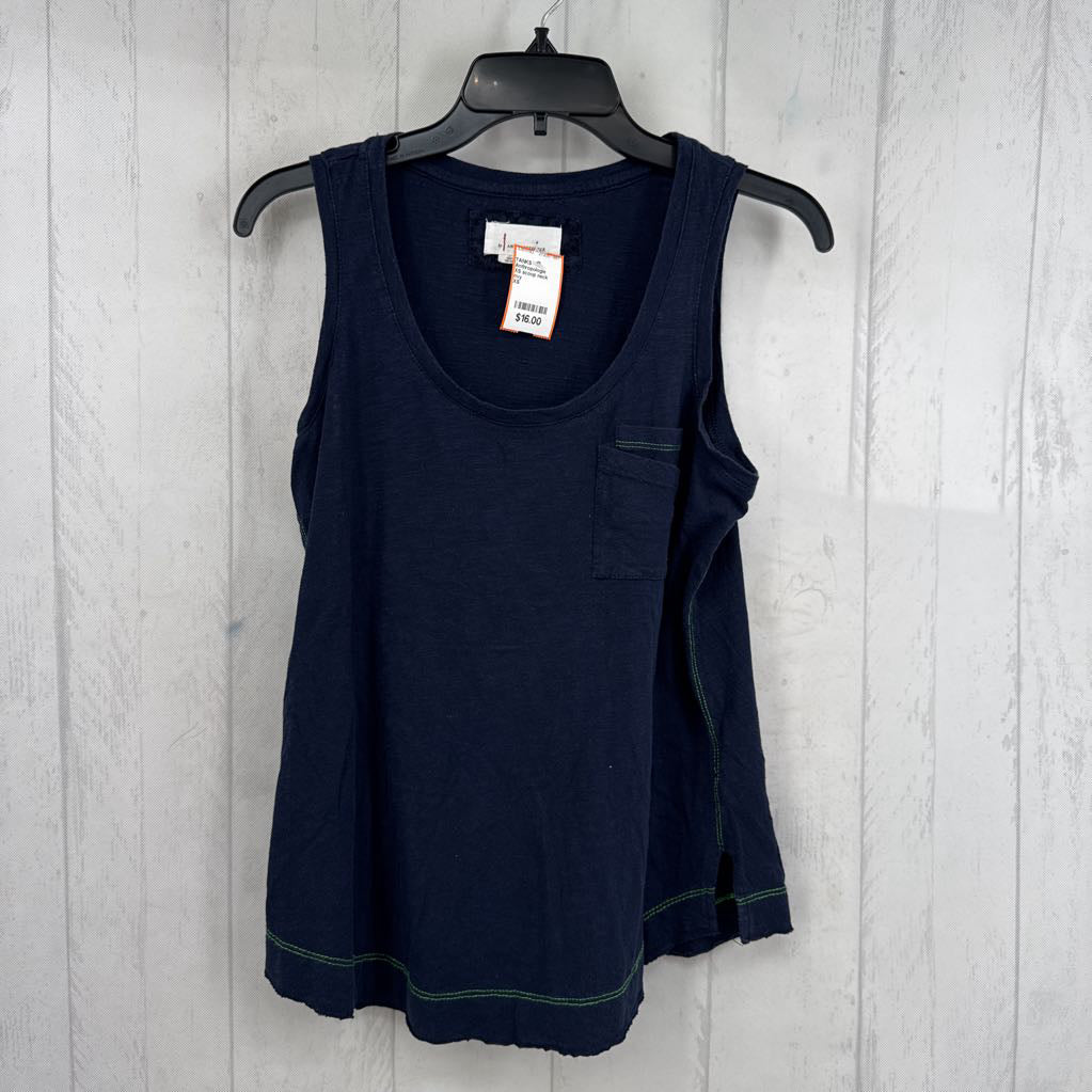 XS scoop neck tank