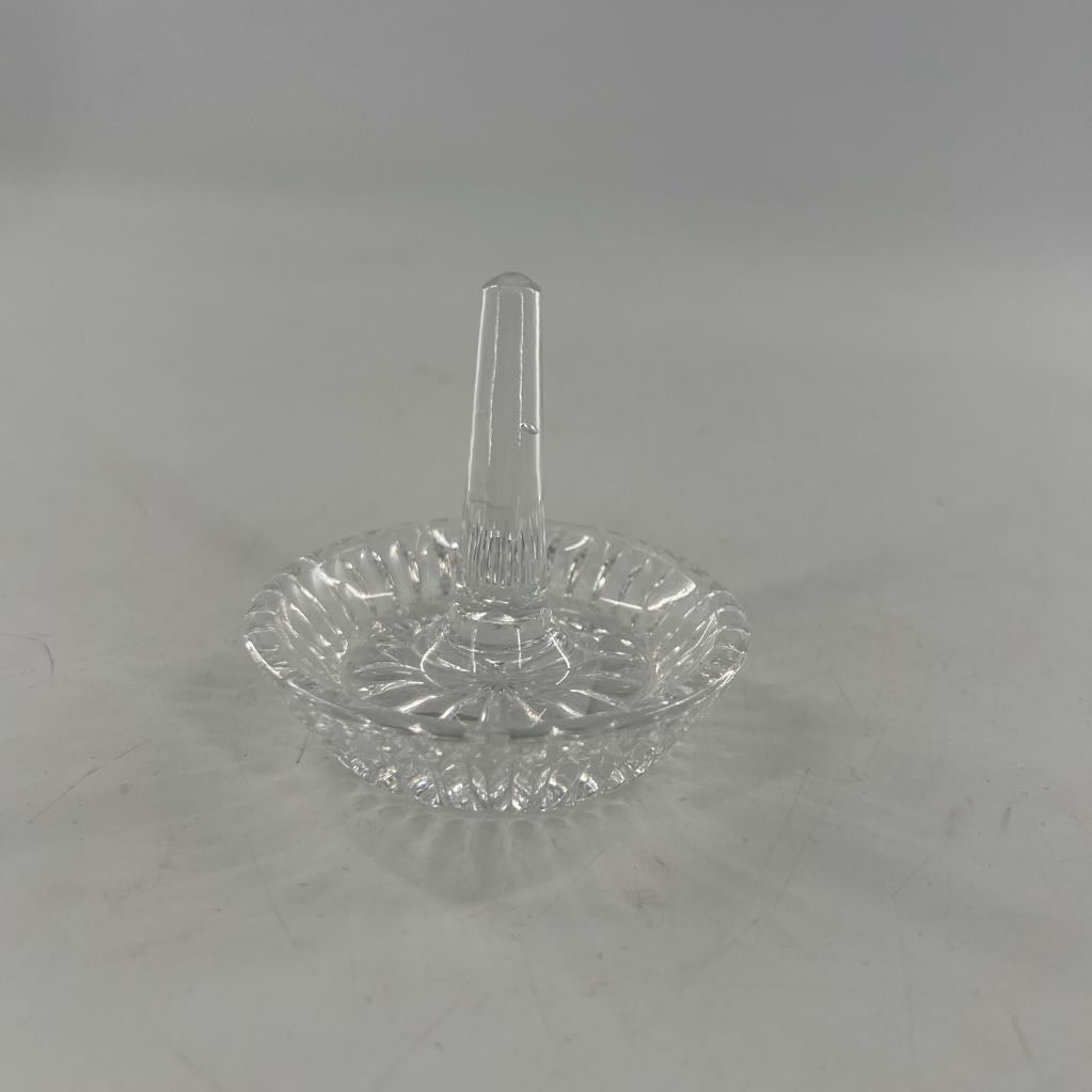 crystal ring holder
