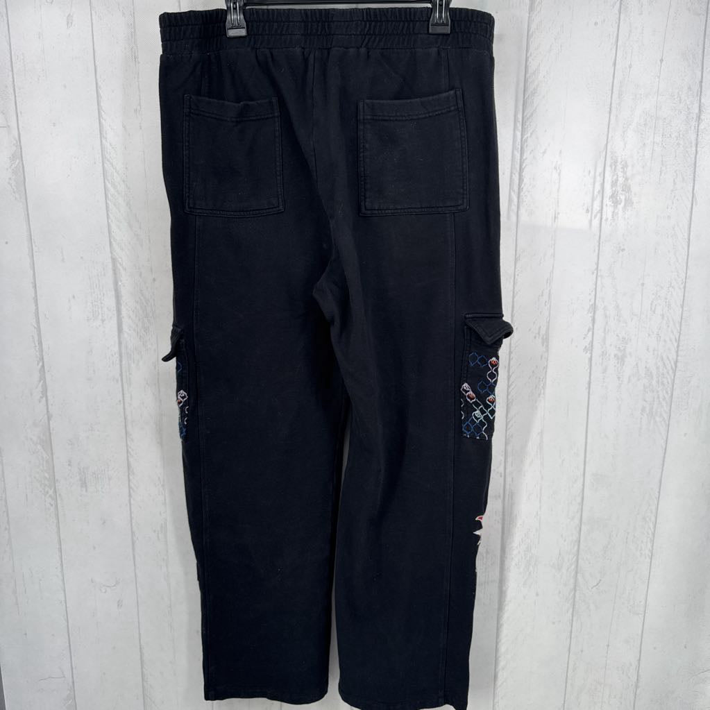 XL flo embroidered wide leg sweatpants