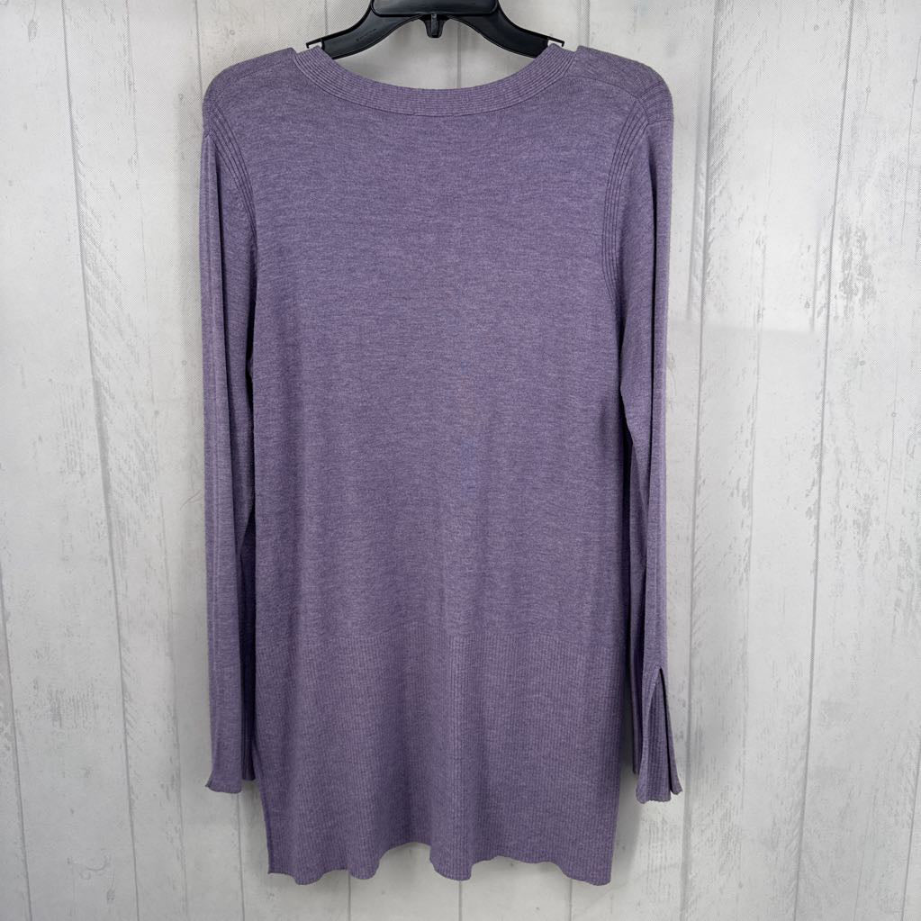 L criss cross v-neck l/s knit top
