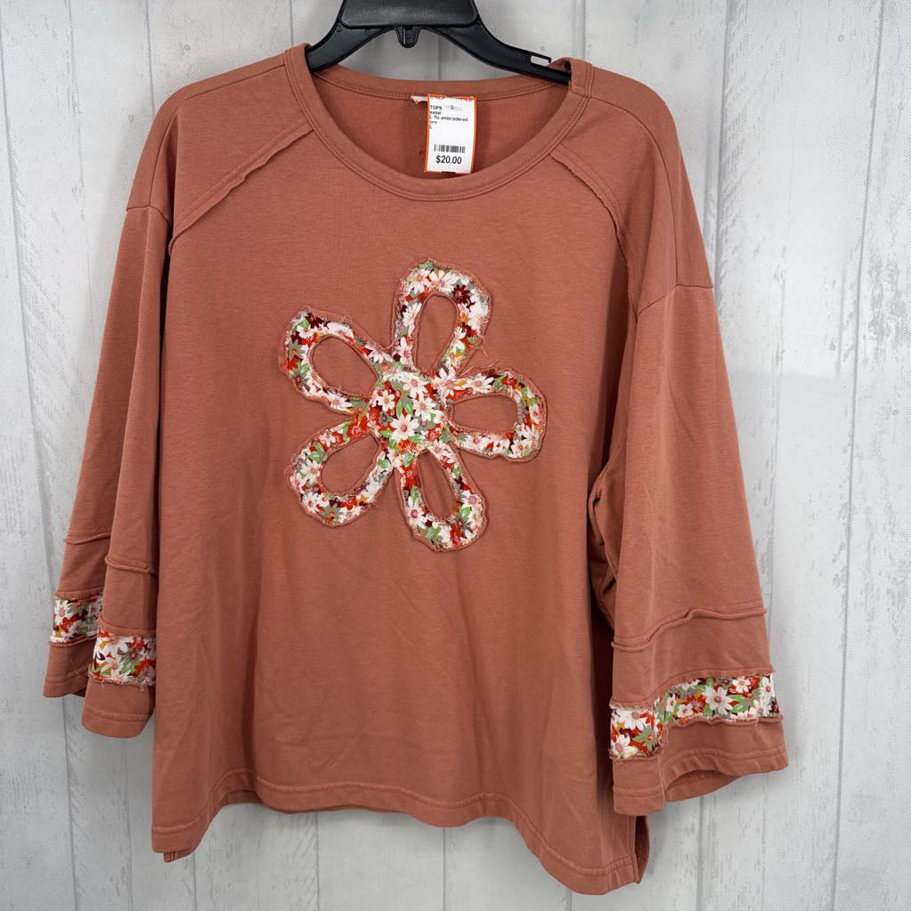 L flo embroidered 3/4 slv top