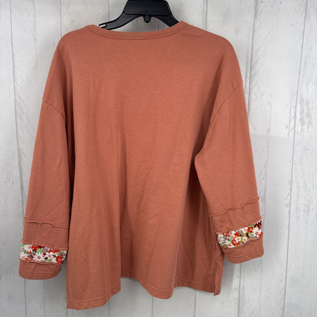 L flo embroidered 3/4 slv top