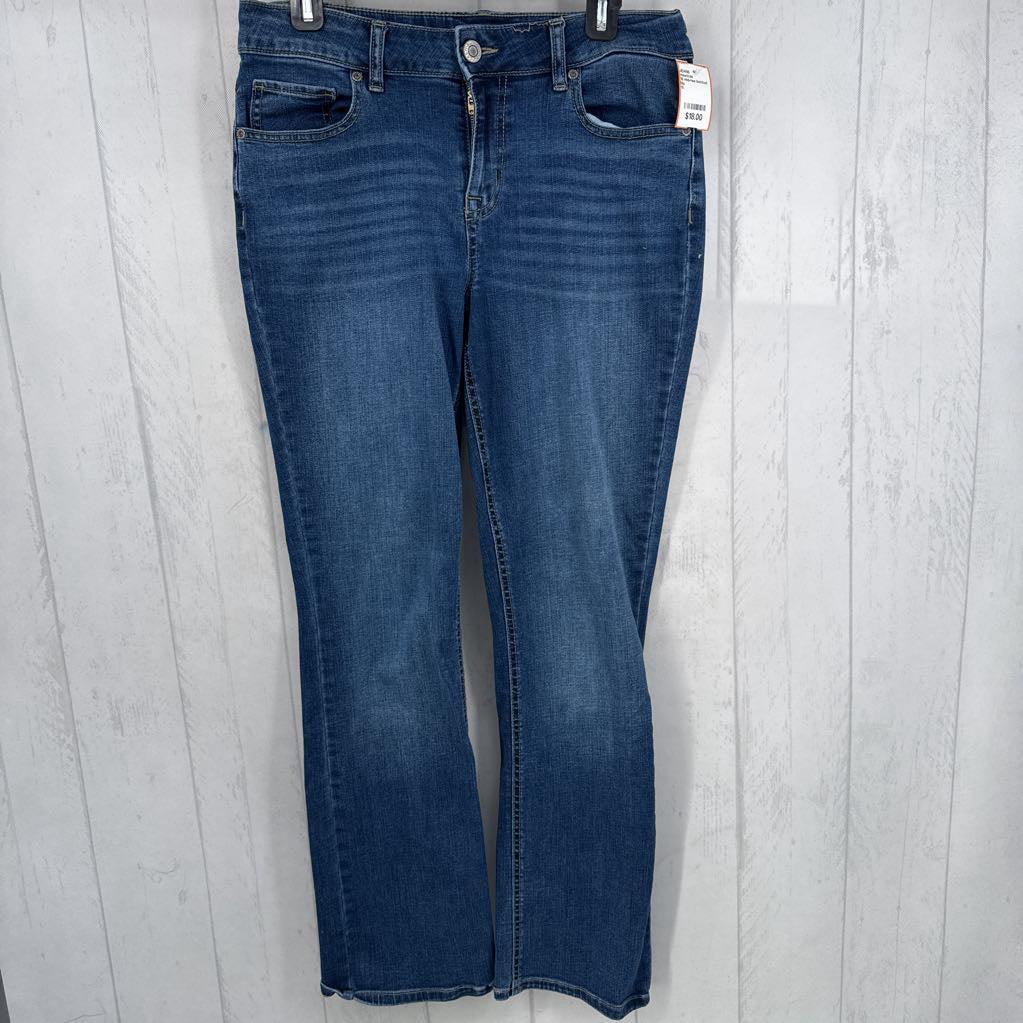 10 mid-rise bootcut jean