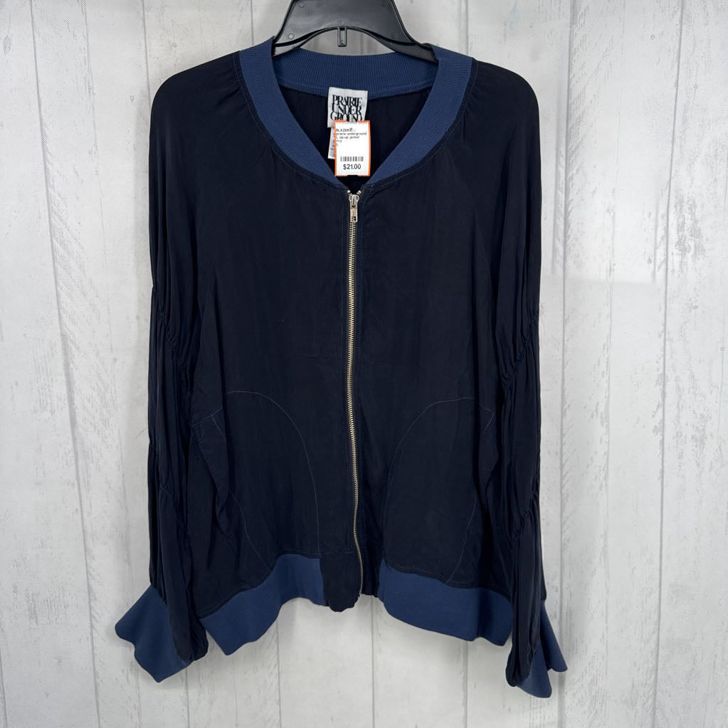 L zip-up jacket