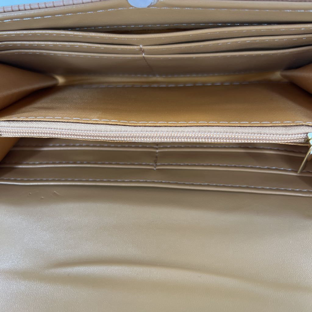 faux croc/lizard textured bi-fold wallet