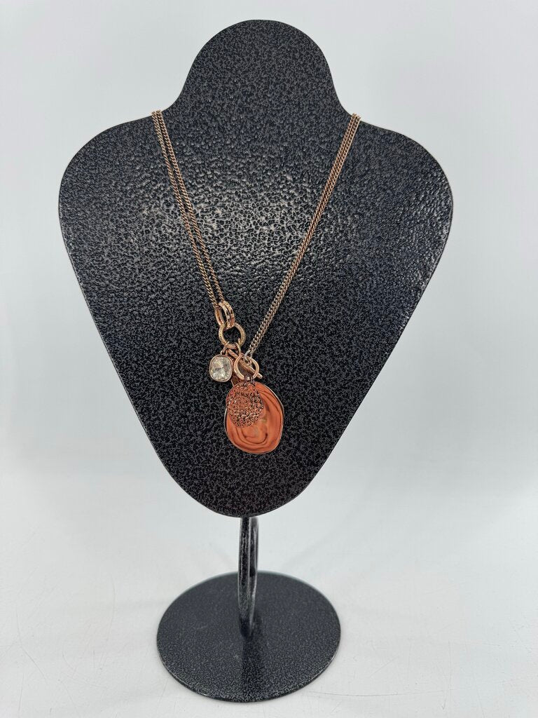 rose gold toggle necklace
