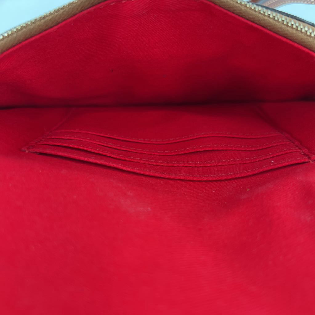 pebbled fold wristlet/wallet