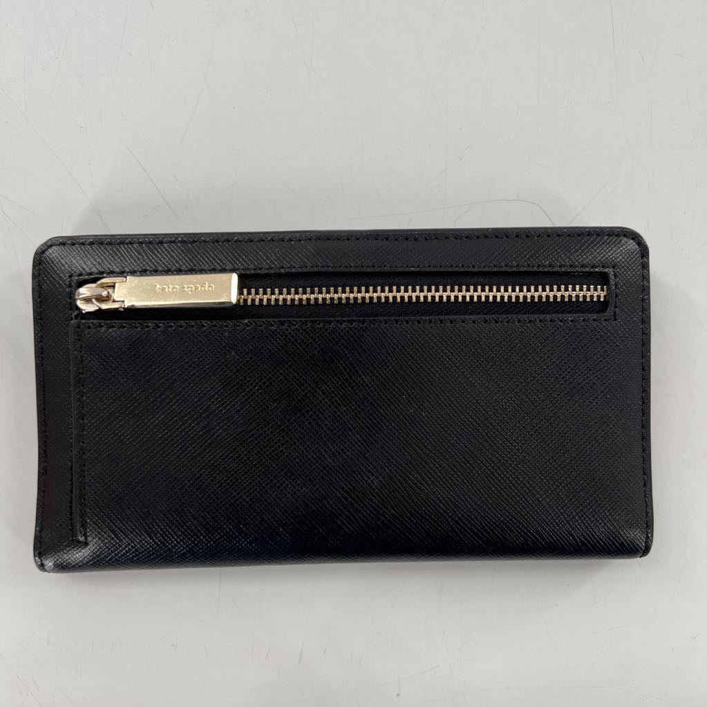 leather bi-fold wallet