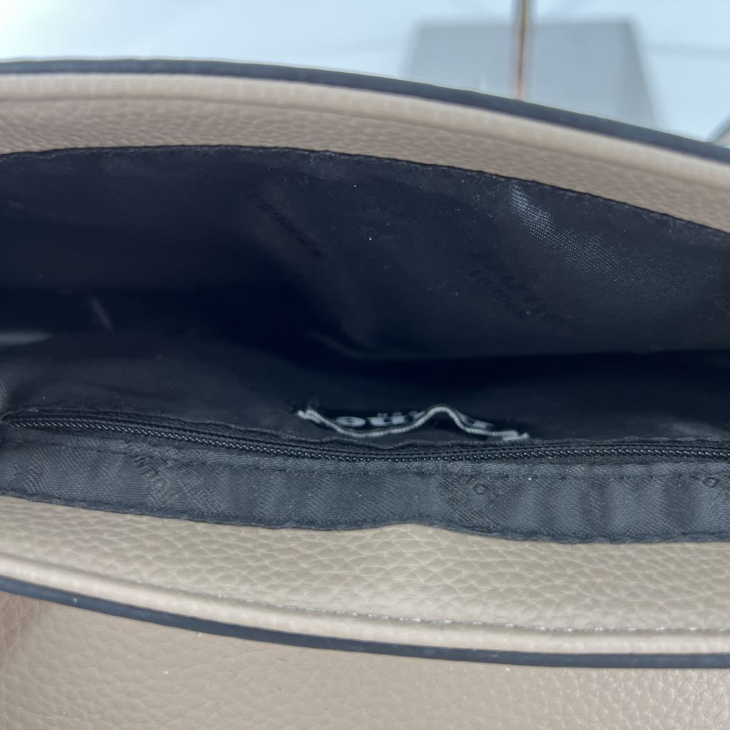 croc embossed saddle bag crossbody